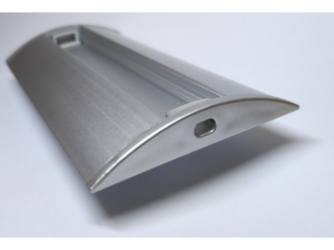 Difuzory a koncovky - Koncovka profilu Surface 4 s otvorem, stříbrná - foto 1