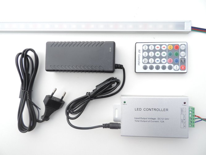 Konfigurátory LED sestav - Barevné LED osvětlení kompletní sada s ovladačem, volba délky 1-5m - foto 1