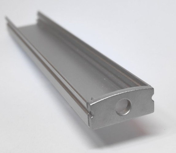 Difuzory a koncovky - Koncovka profilu Surface 1 s otvorem, stříbrná - foto 1