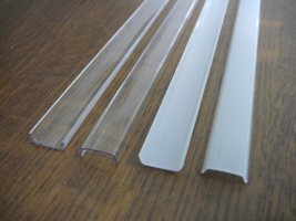 Difuzory a koncovky - Difuzor ALU profilu D3 násuvný