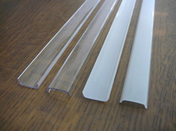 Difuzory a koncovky - Difuzor ALU profilu D3 násuvný - foto 1