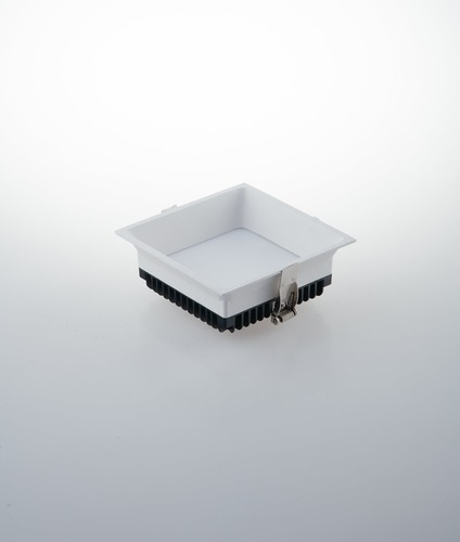 Hranatá - FAN INC-XANTO-Q145 Vestavné LED svítidlo Xanto (čtvercové, bílé) 18 W, CCT, 14,5 x 14,5 x 5,5 cm - FANEUROPE - foto 1