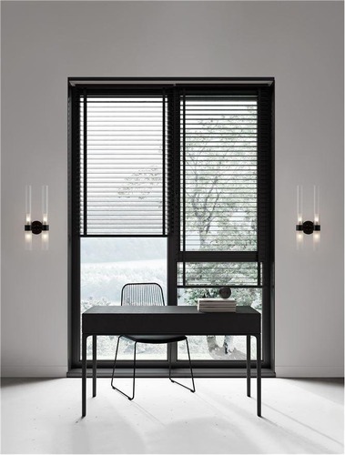 Dekorativní - NV 9006055 Nástěnné svítidlo CENTURY matná černá a čiré a matné sklo 4xG9 - NOVA LUCE - foto 1