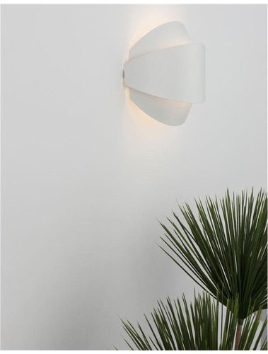 Nepřímé osvětlení - NV 9128312 Nástěnné svítidlo ASTRID bílý kov a akryl LED 12W 220-240V 3000K IP20 - NOVA LUCE - foto 1