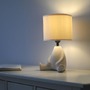 Stolní lampy dekorační - LD 14190-39 TED Stolní lampa béžová, sedící postava, látkové stínidlo, vypínač na kabelu - JUST LIGHT - foto 2