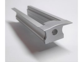 Difuzory a koncovky - Koncovka pro profil RECESSED 2 s otvorem, stříbrná