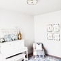 Dekorativní - HVLG 1216-AGB-CE Stropní svítidlo CHANDLER ocel/sklo staromosaz/bílá E27 3x40W - HUDSON VALLEY - foto 6