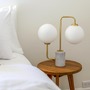 Stolní lampy dekorační - HVLG HL170201-AGB-CE Stolní lampa MIA ocel/sklo staromosaz/bílá G9 2x6W - HUDSON VALLEY (Mitzi) - foto 6