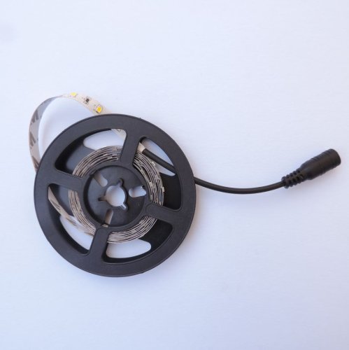 LED pásky - LED sestava SINGLE černá, noční osvětlení pod postel s pohybovým čidlem - foto 1