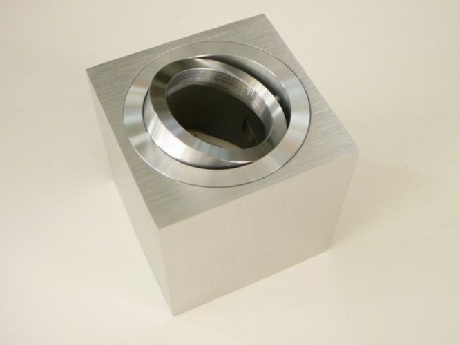 Směrové a s rameny - Přisazené svítidlo DUCE - foto 1