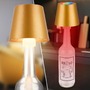 Stolní lampy dekorační - BRILO 7510017 Calida 3 v 1 RGBW LED stolní lampička bezdrátová IP44, stmívatelné, dotykový vypínač, zlatá - BRILO - foto 7