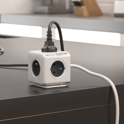 Nábytkové zásuvky, vypinače - PowerCube Extended síťový rozbočovač, 5x230V, IP20, 1,5m, PC-E-BI-5FR/SZ-1,5-01  - foto 1